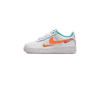 Nike Air Force 1 LV8 - Kids size 6